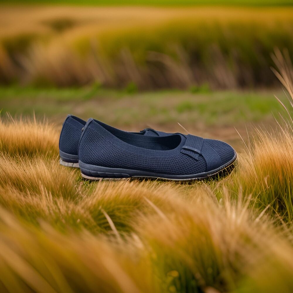 Gloria Vanderbilt Ladies' Round Toe Cross-strap Dressy Flats Navy Size 7.5 - Picture 3 of 6